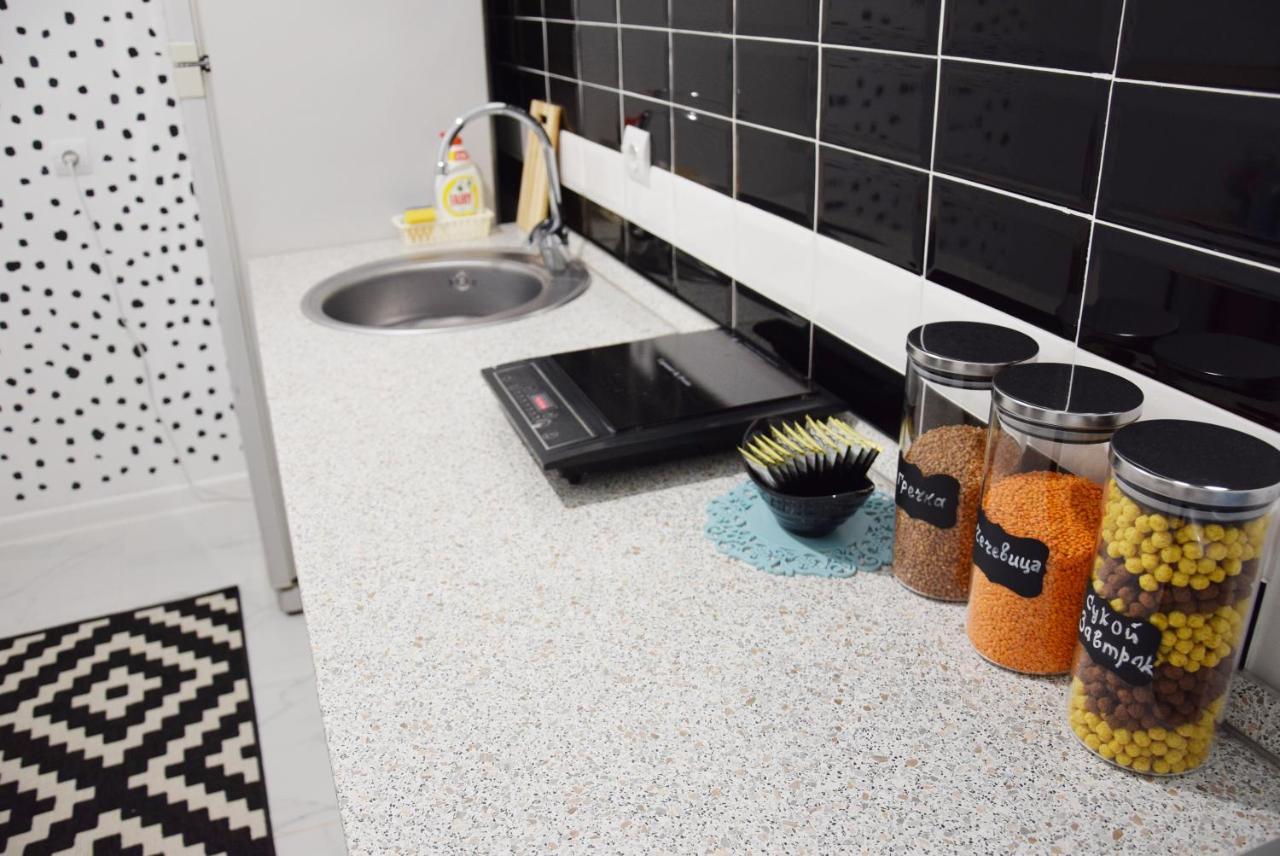 Halal-Apartamenty Рядом Трц Megaalma-Ata Buitenkant foto
